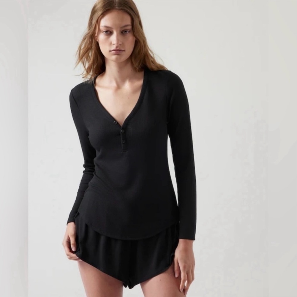 🆕 Athleta Wind Down Henley Sleep Shirt Top, Black Size L